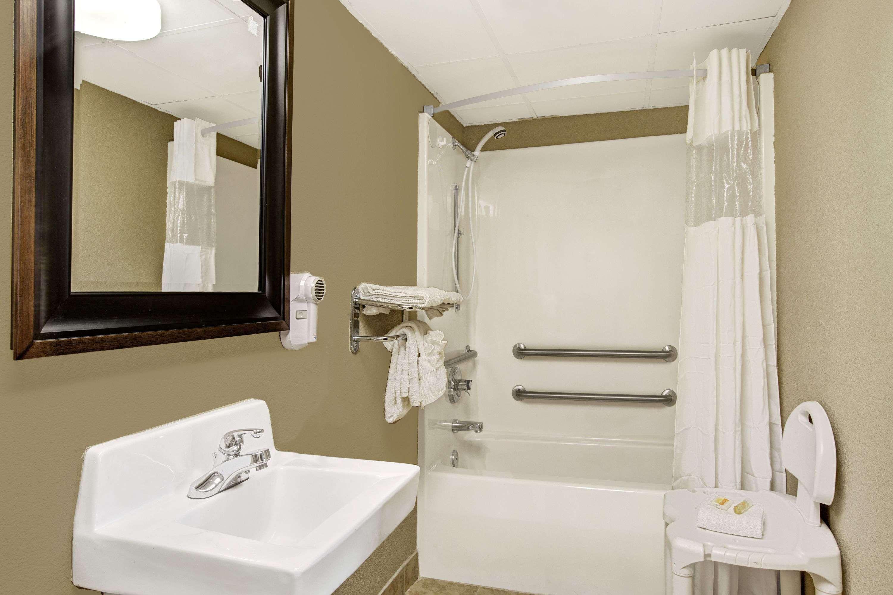 Days Inn Conover/Hickory Eksteriør bilde