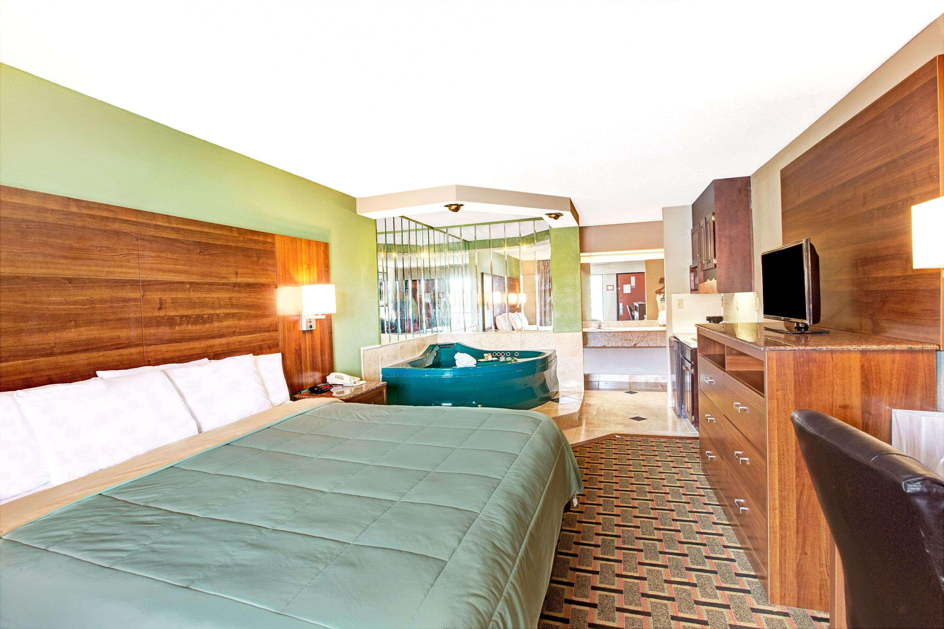 Days Inn Conover/Hickory Eksteriør bilde