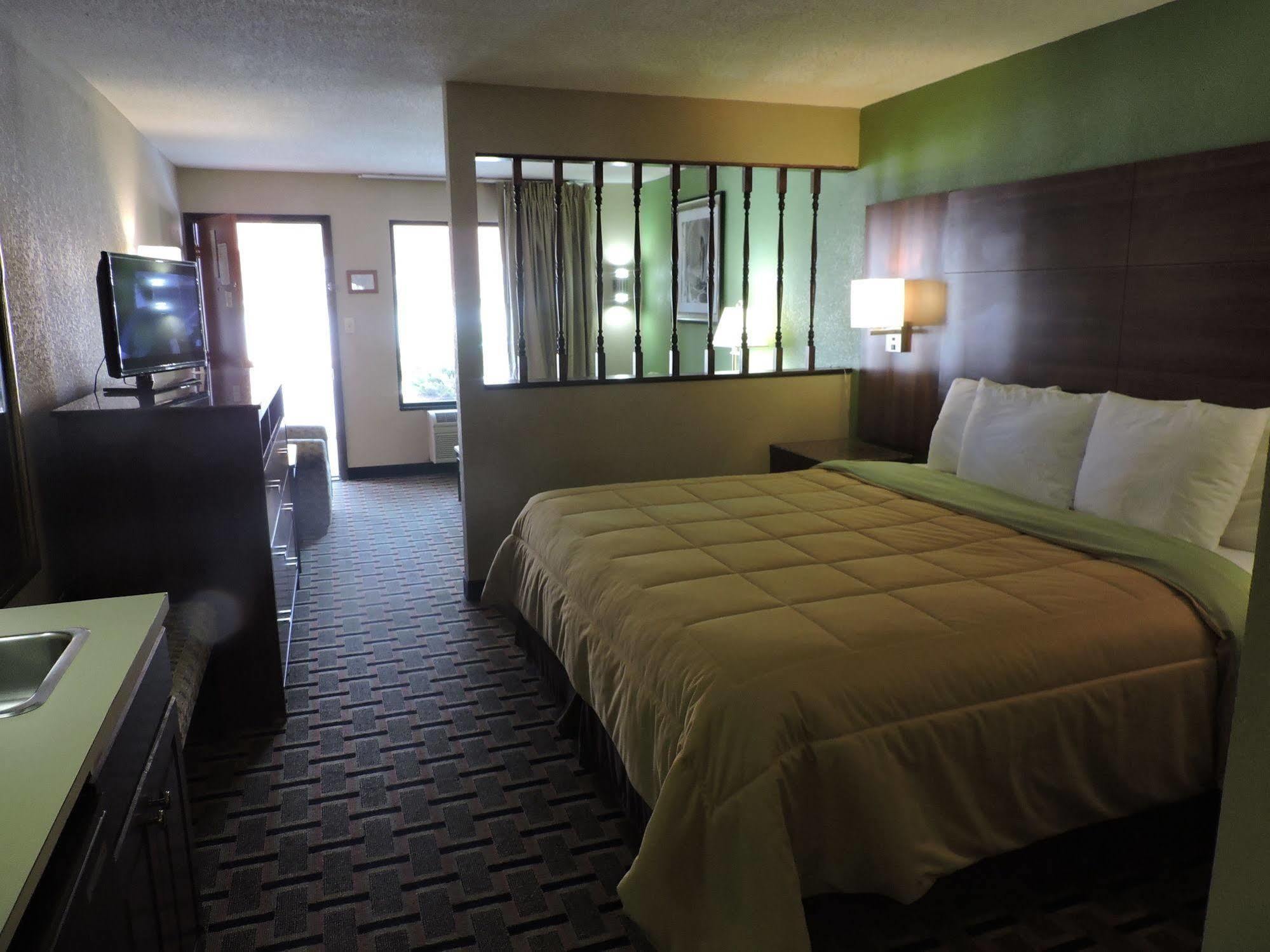 Days Inn Conover/Hickory Eksteriør bilde
