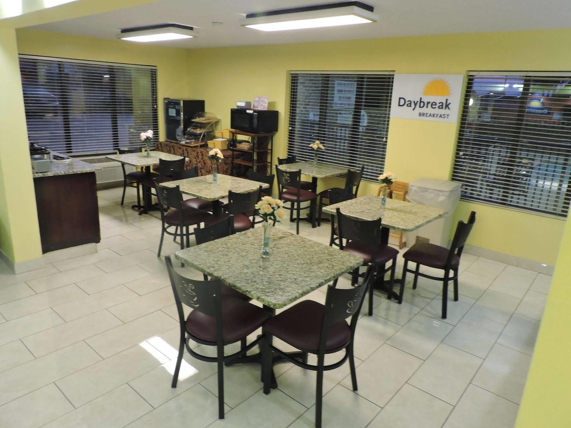 Days Inn Conover/Hickory Eksteriør bilde