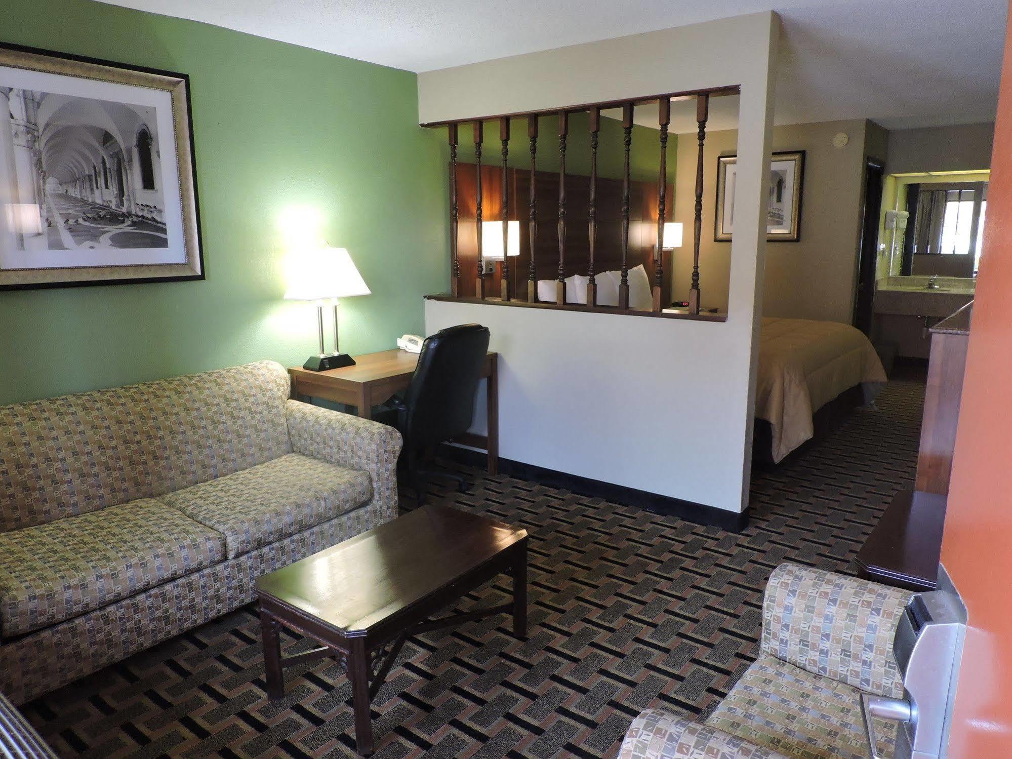 Days Inn Conover/Hickory Eksteriør bilde