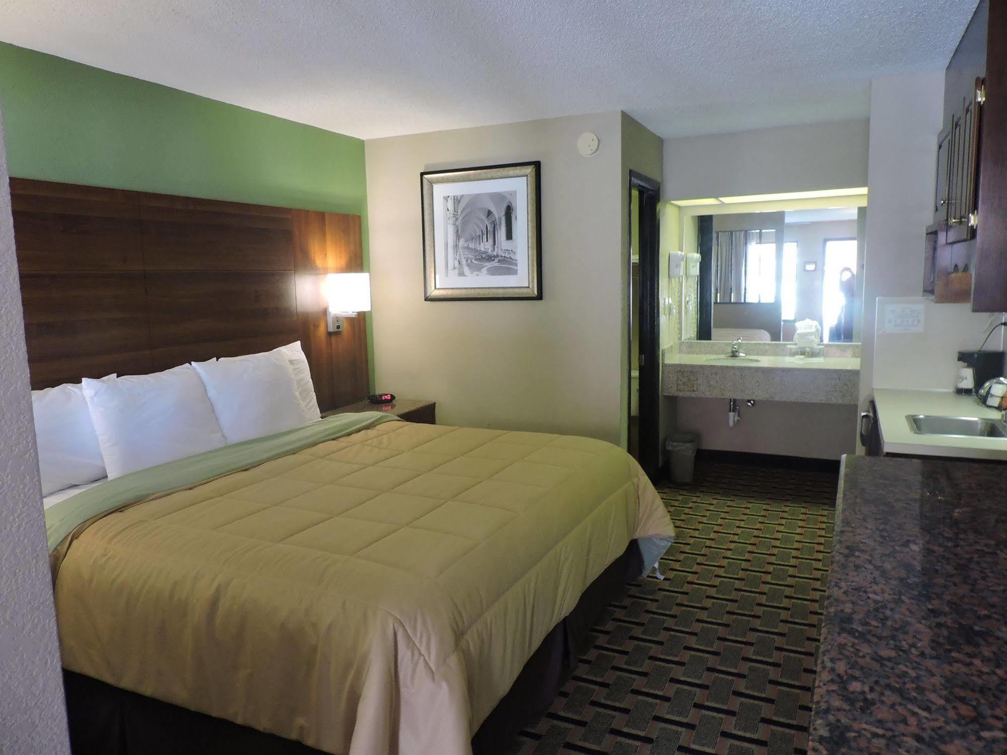 Days Inn Conover/Hickory Eksteriør bilde